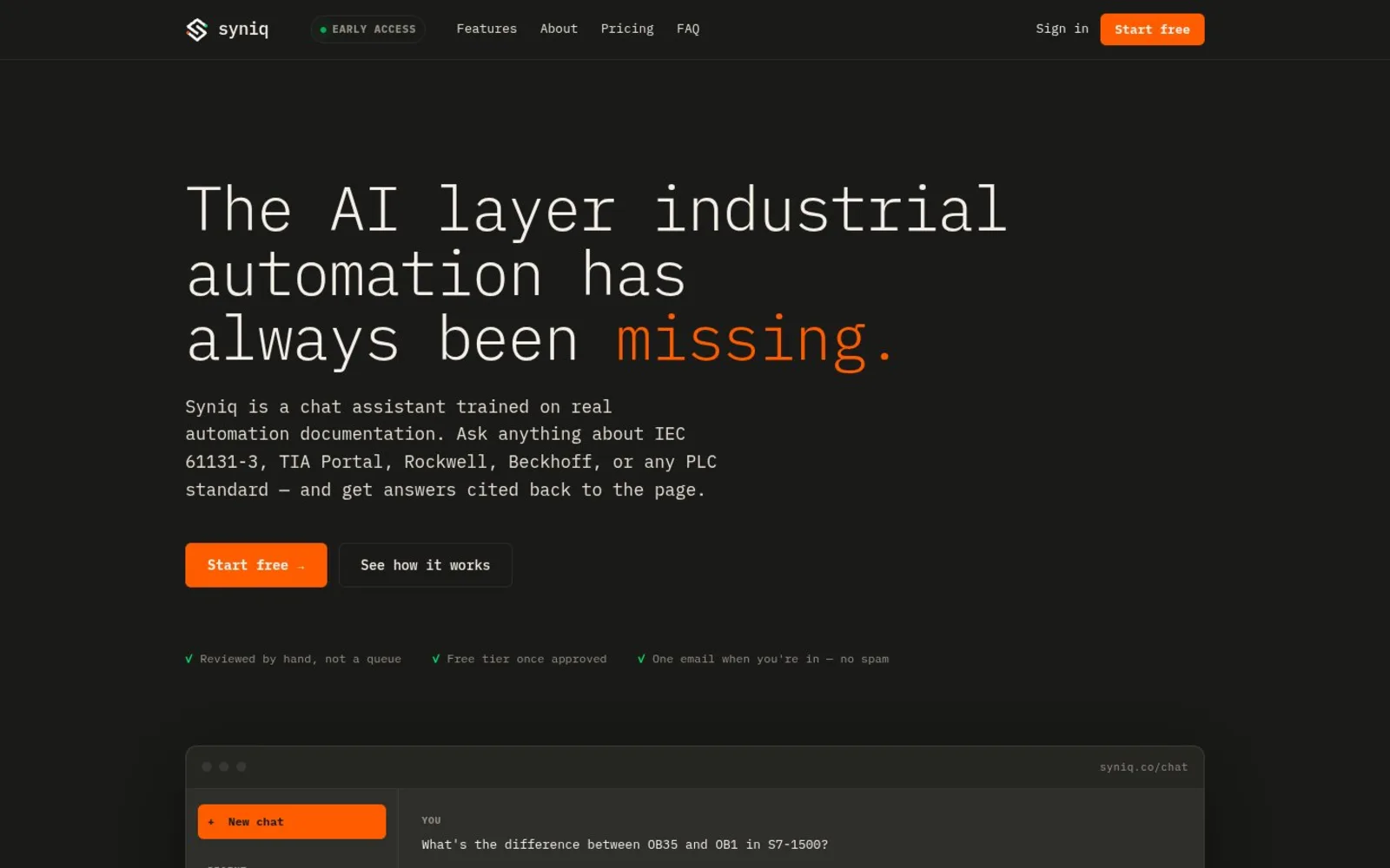 The syniq.co landing page: an AI assistant for PLC programmers
